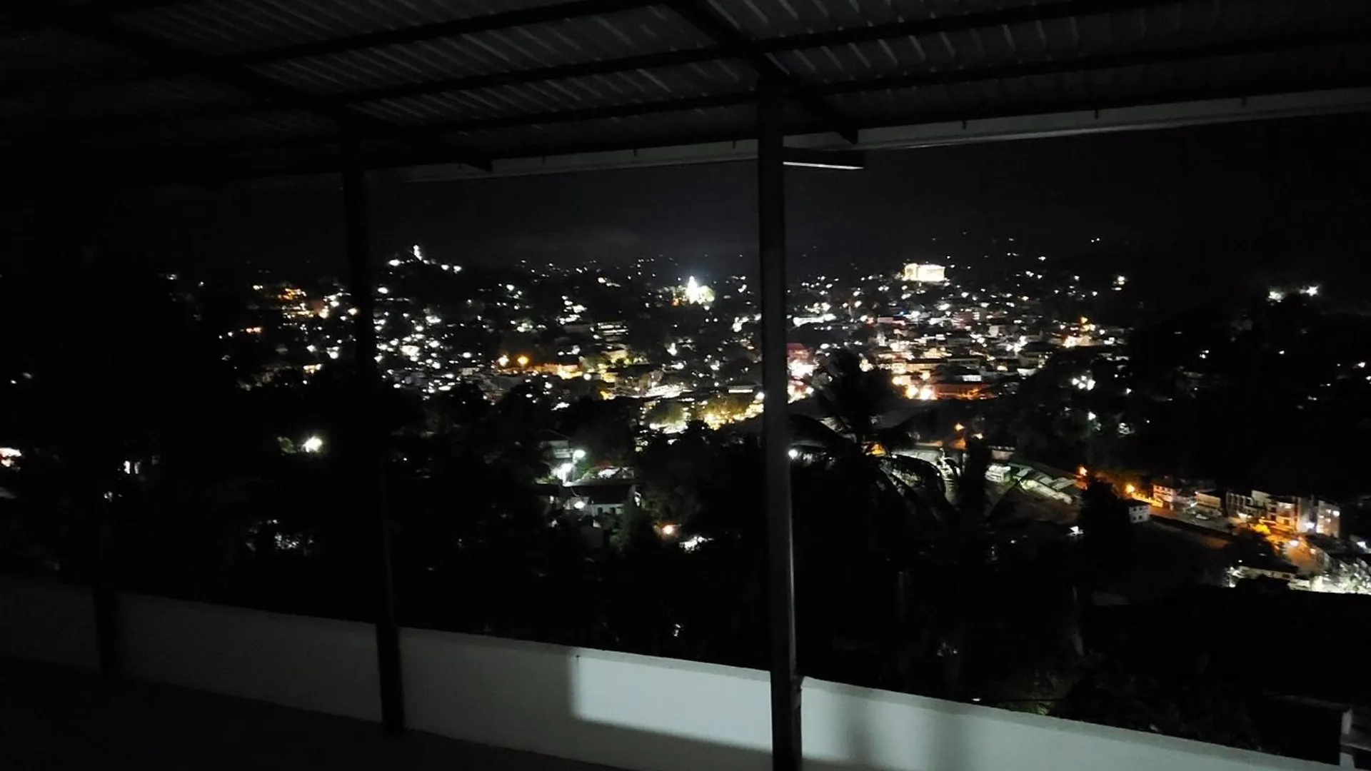 Kandy Panoramic Mpm Deluxe Suit Air-Conditioned - 4A1 0*,  Sri Lanka
